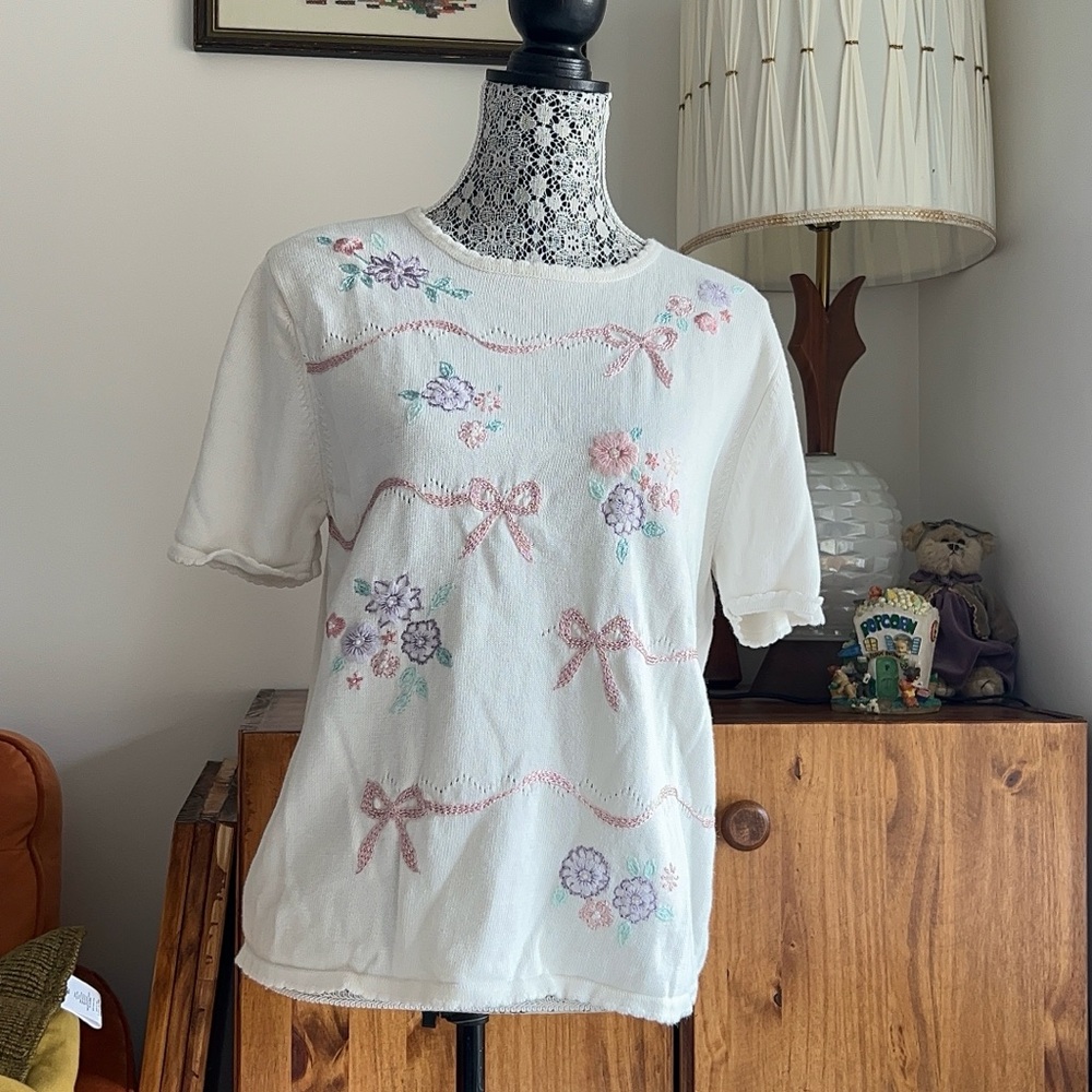 Alfred Dunner Cream Knit Top with Logo Tag